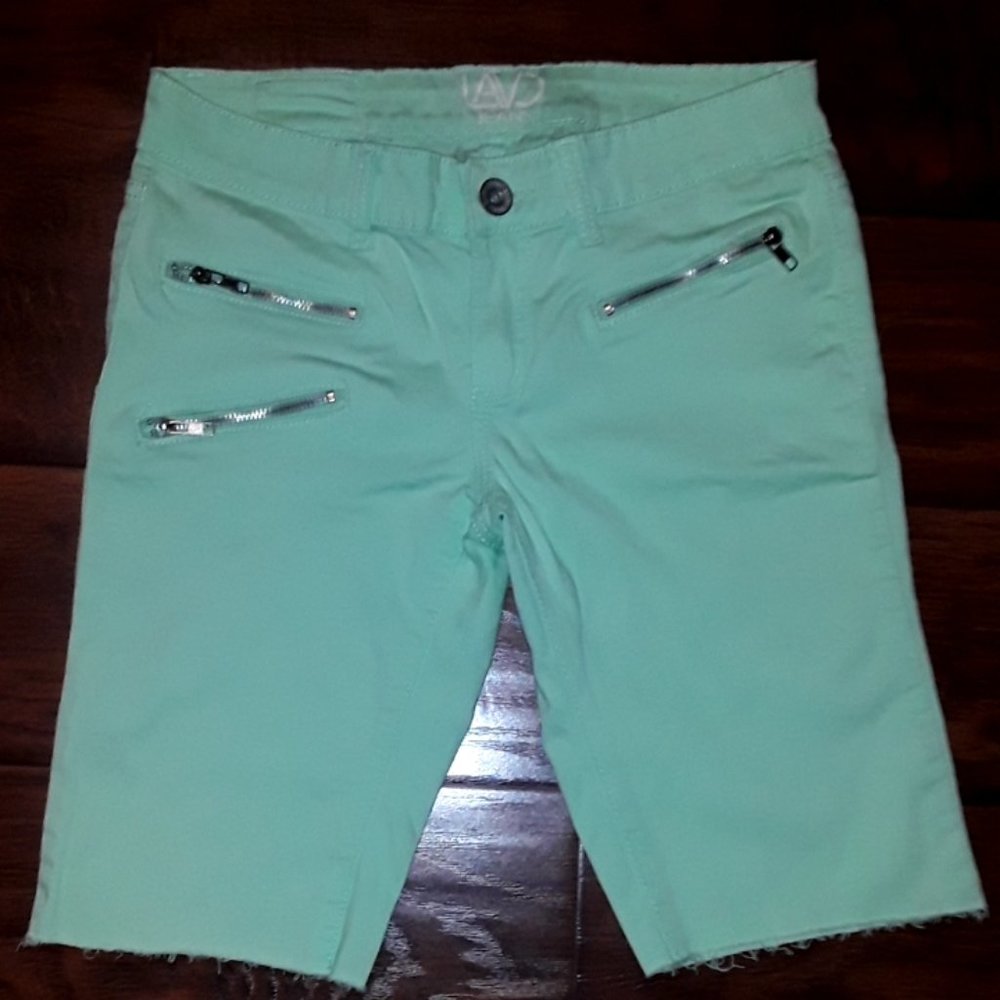 🌟 3/$10 🌟 Colored Jean Shorts with Embellishments
